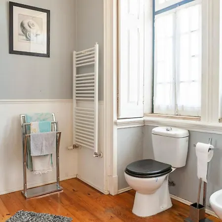 Violeta Com Chamine Quarto em Acomodações Particulares *